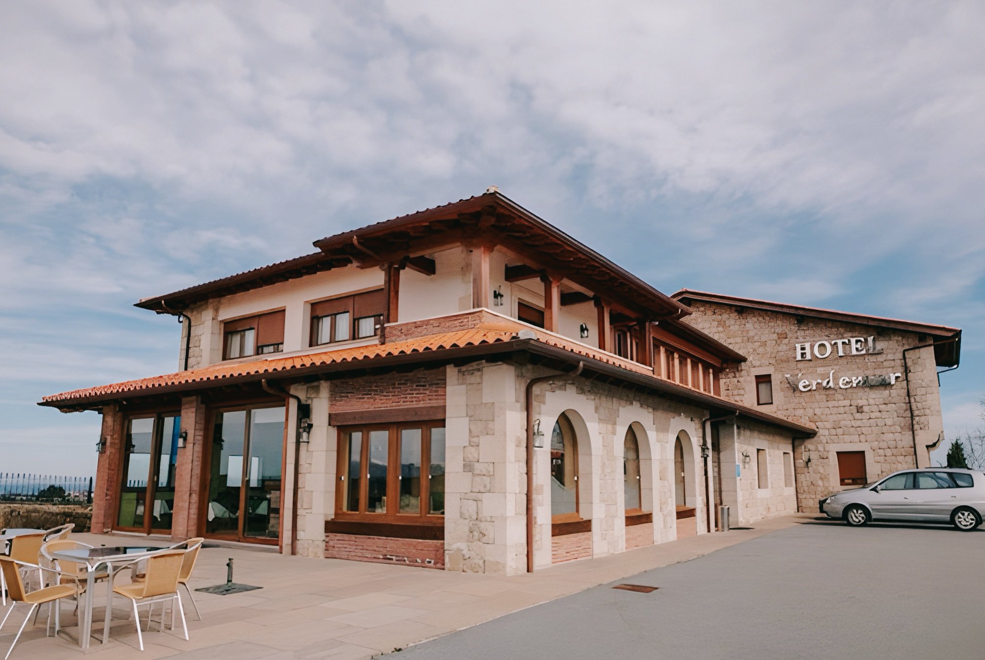 Hotel Verdemar en Lamadrid — Máximo Díaz arquitecto